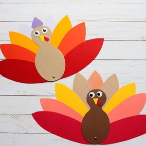 31 Best Thanksgiving Crafts For Kids